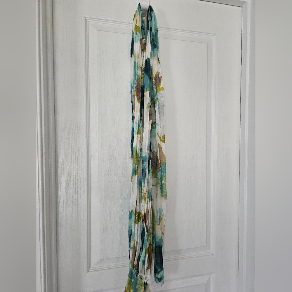 NWT Tommy Bahama Multicolor Scarf